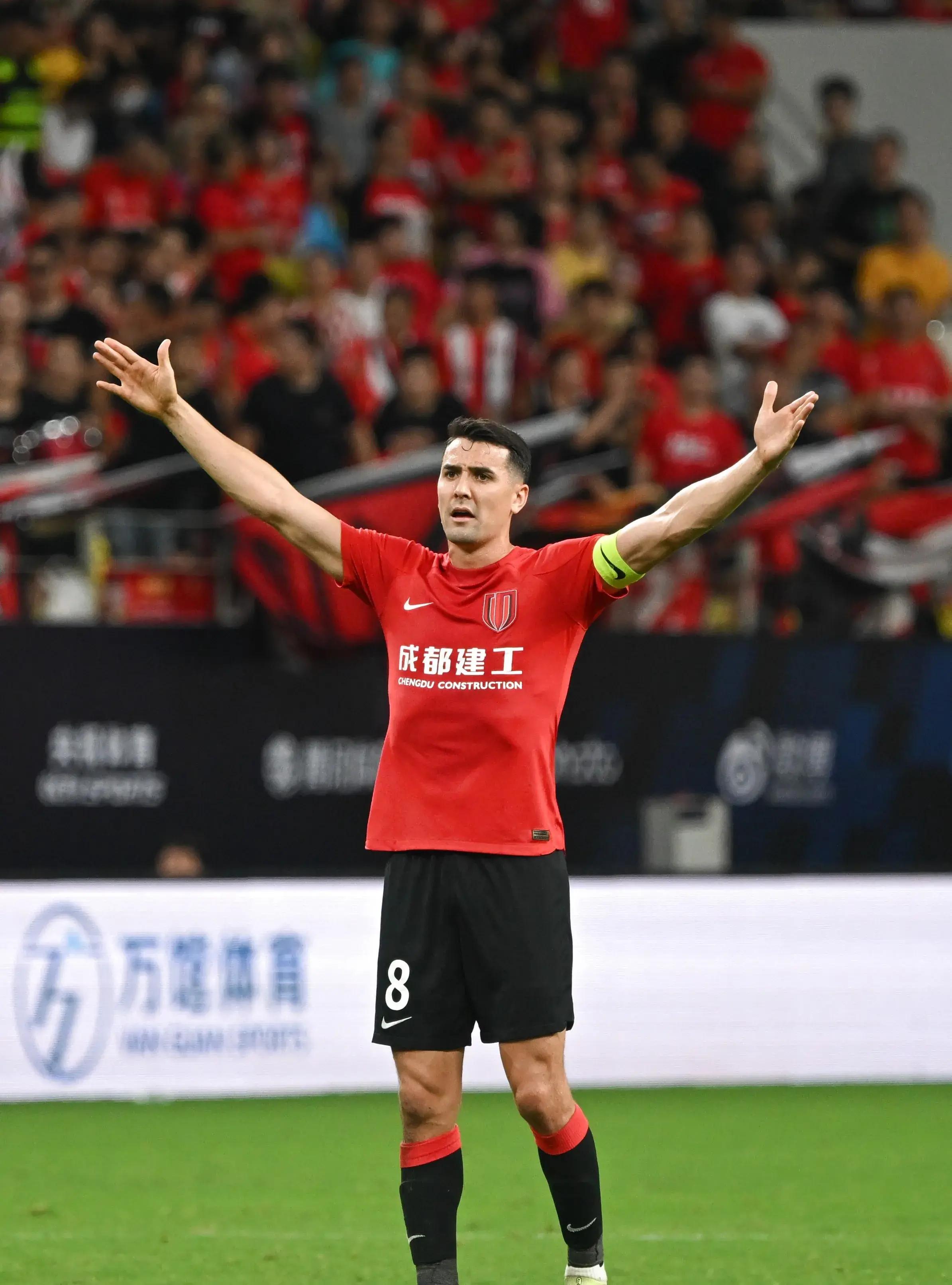 包含意大利杯赛程吃紧，北京国安加时末段战术微调，赛场秩序良好，纪律约束更严格的词条