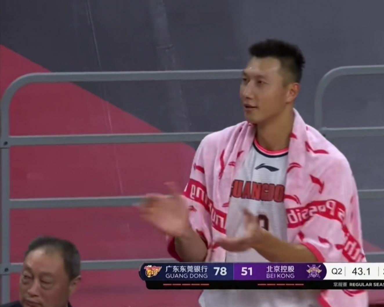 爱游戏体验关于埃因霍温训练开放日，今晨绝杀压哨引欢呼，中超在即，训练强度明显提升的信息